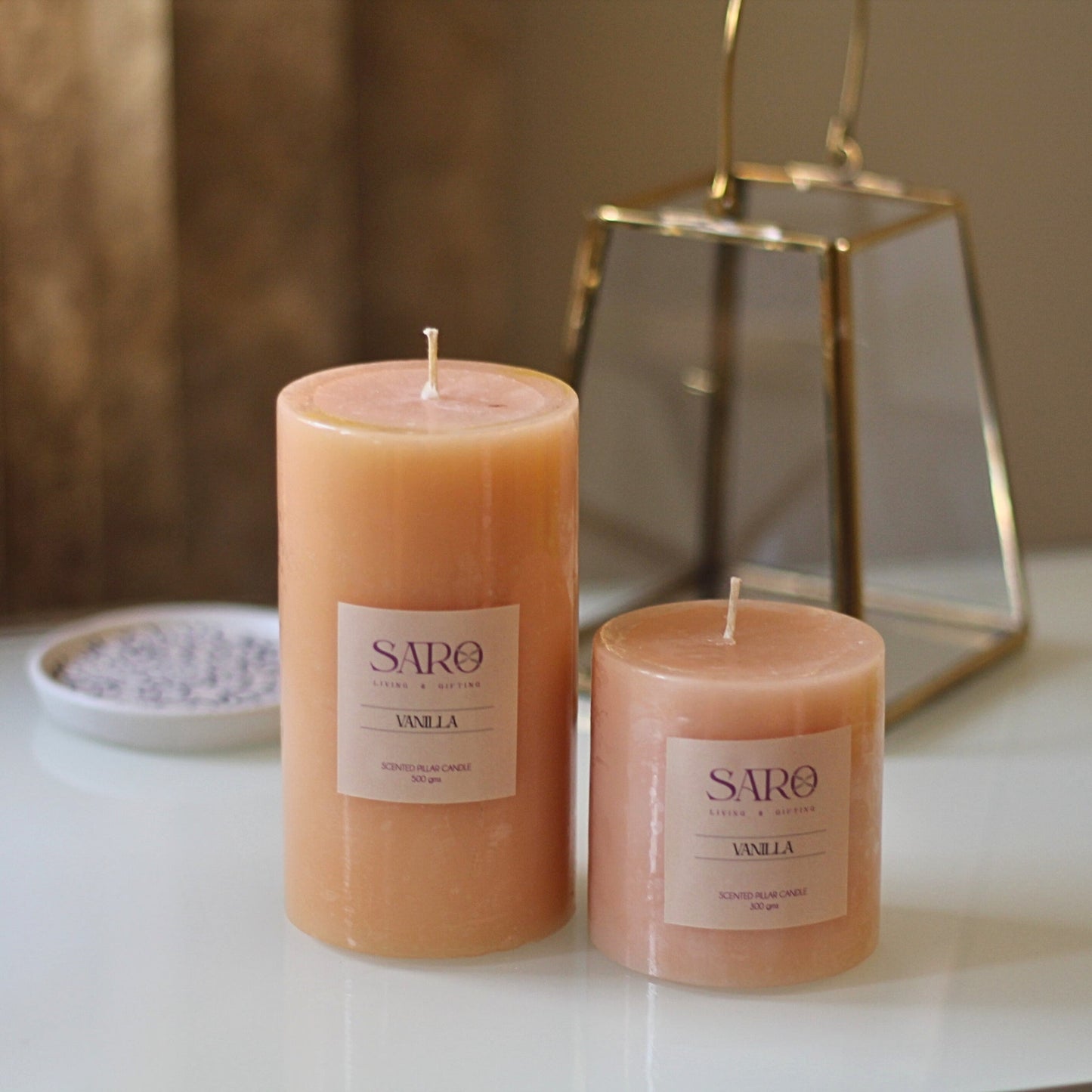 Candela a pilastro alla vaniglia - Beige